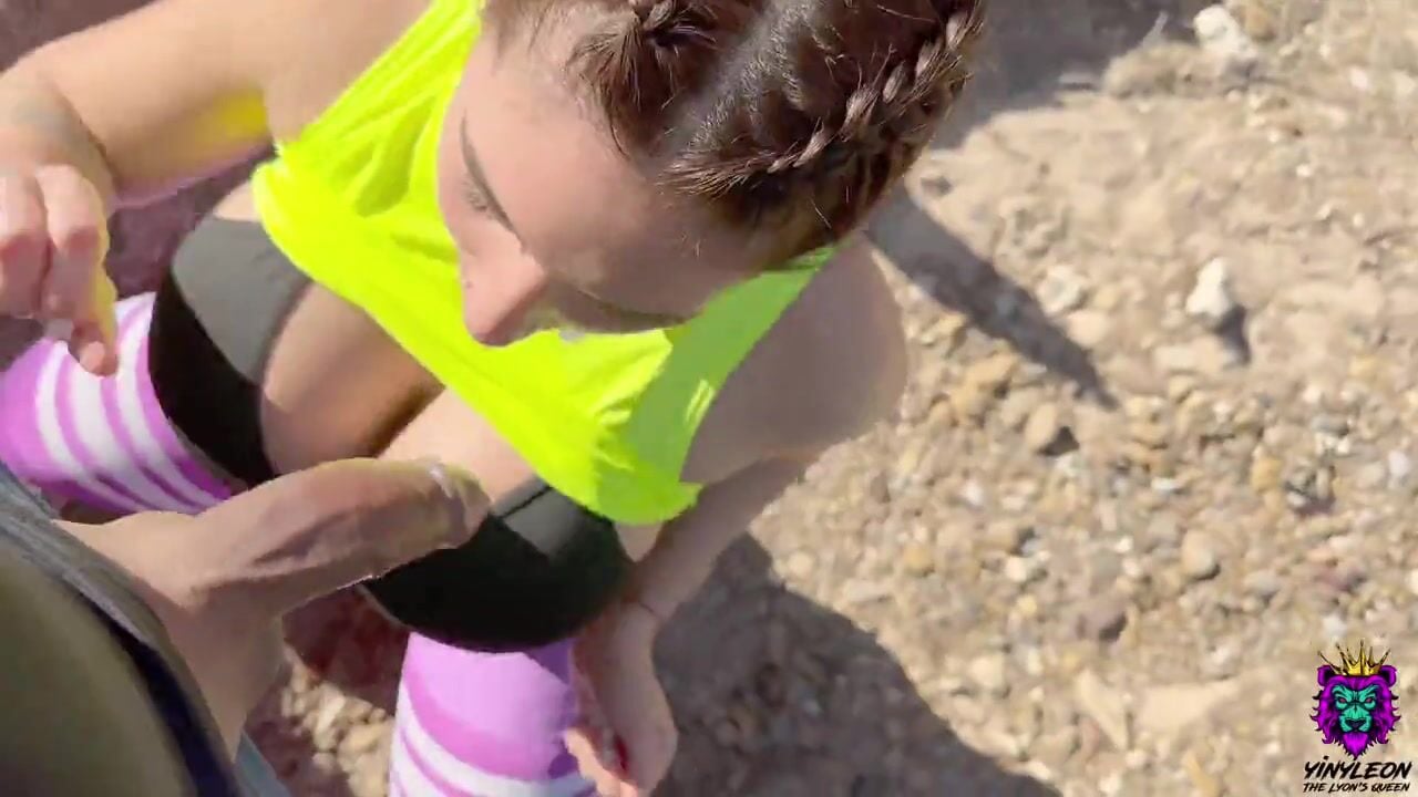 YinyLeon Outdoor BG Sex Leaked