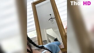 Arlene Lee mirror arch twerk