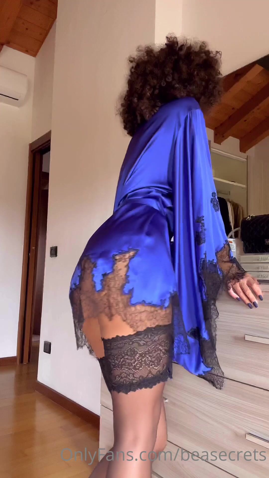 Beasecrets Ass and Thighhighs