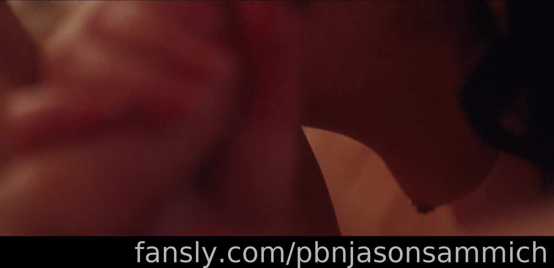 Hooneyydeww Close-Up Blowjob Clip