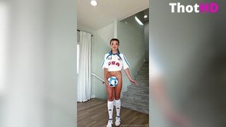 Brie Belle Bottomless Kneehighs Clip