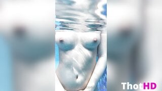 Mspuiyi Nude in Pool
