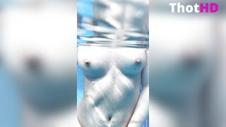 Mspuiyi Nude in Pool