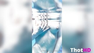 Mspuiyi Nude in Pool