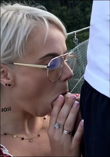 Polish mommy blowjob
