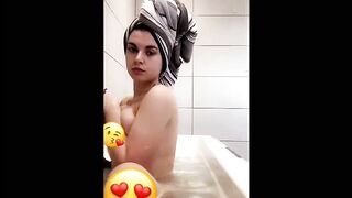 Lauren Alexis flashing tits