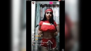 breanna_209 live stream flashing her tits