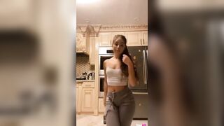 Emarrb TikTok sexy ass in tight pants