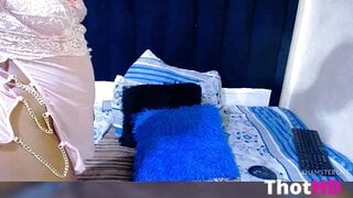 GoldenBigAssCurvy Close-Up Masturbation Leak