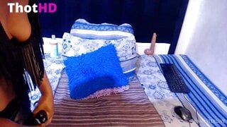 GoldenBigAssCurvy Dildo In Ass NSFW