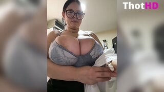 Madeli0217 Topless Cleavage NSFW