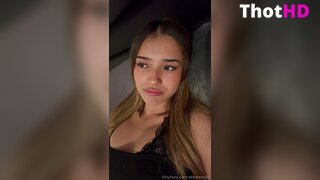 Secretleylaa Cleavage Tease