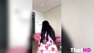 Elisa Aline Ass in Heart Bodysuit Leaked