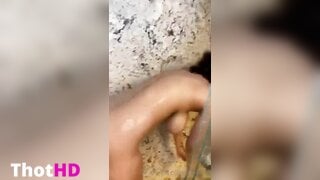 Hot4lexi Masturbating in the Shower Leak