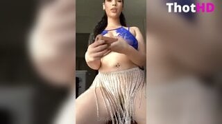 Lexi2legit Masturbating on Chair XXX