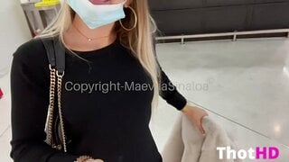 Maevaa Sinaloa - Grosse pute baise un inconnu dans les WC dORLY
