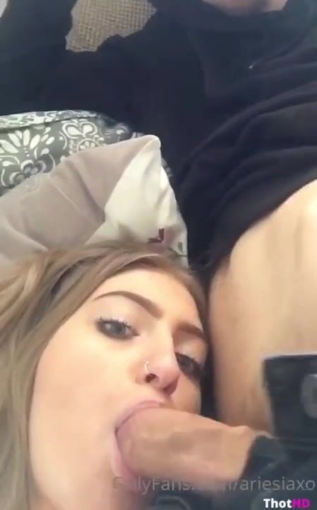 Ariesiaxo only fans suck