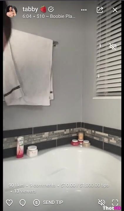 Strawberrytabbyy of Leak HD 1