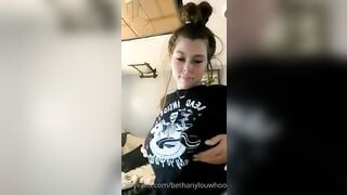 BethanyLouWhoo Braless Melons ONLYFANS Video