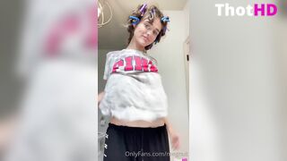 Megnut Flashing Tits ONLY FANS Video