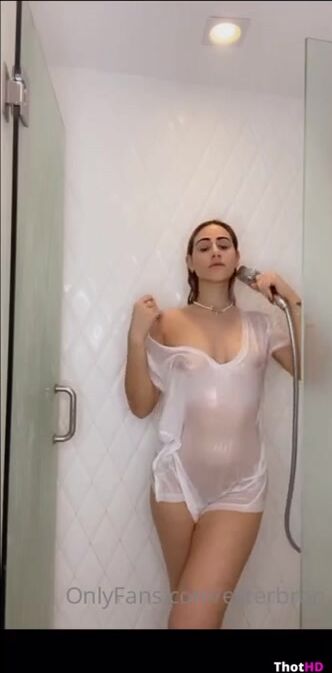 Esterbron Wet Shirt only fans Shower