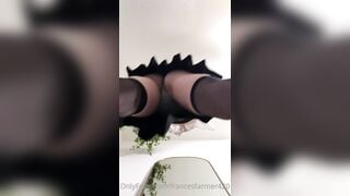 Chloe Woodard OnlyFans Upskirt Video