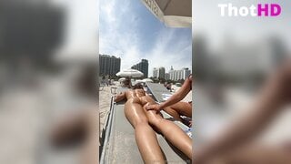 Bru Luccas Tease en la Playa NSFW