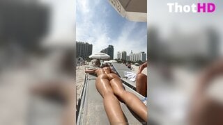 Bru Luccas Tease en la Playa NSFW