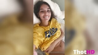Ambsofficialxo Se masturbe au lit