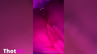 Utahjaz Provocación de Trasero Bajo Luces Moradas XXX