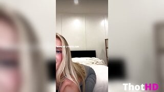 Vega Thompson Felación en la Cama OnlyFans
