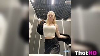 AngelinaTous