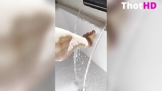 Anne Wünsche Juego de Pies en la Bañera Video