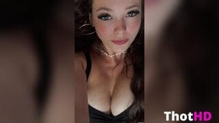Anne Wünsche Bett Tease XXX