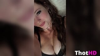 Anne Wünsche Bett Tease XXX