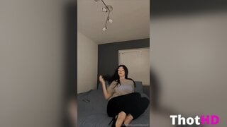 Layla Dream Tease de Quartos OnlyFans