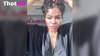 Teyana Taylor Selfie en el Espejo Leak