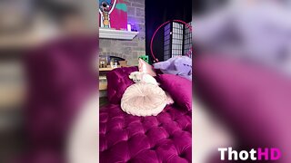 Violet Summers Masturbation im Bikini Video