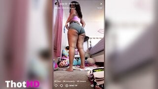 Shortyyjordyy Tease in Camera da Letto OnlyFans