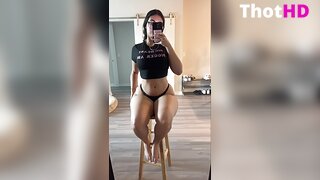 Flexwness Spiegel Selfie Leaked