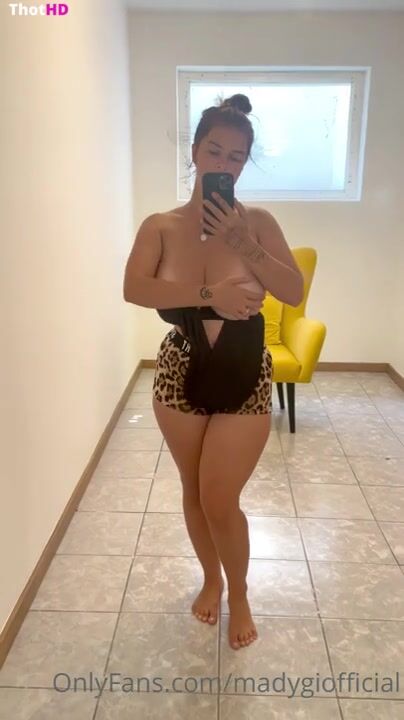 Mady Gio only fans 3