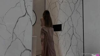 Seltin Sweety mounted dildo in shower
