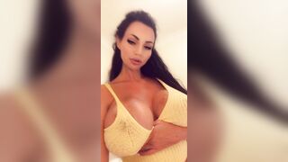 Yvonne Bar leaked braless massive titties