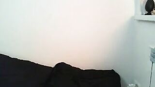 Dilyla Bloom OnlyFans Masturbating Video