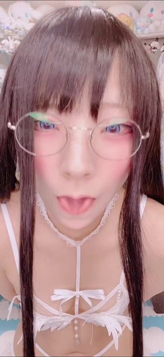 Comonun Ahegao Face Sucking Dildo OnlyFans Video