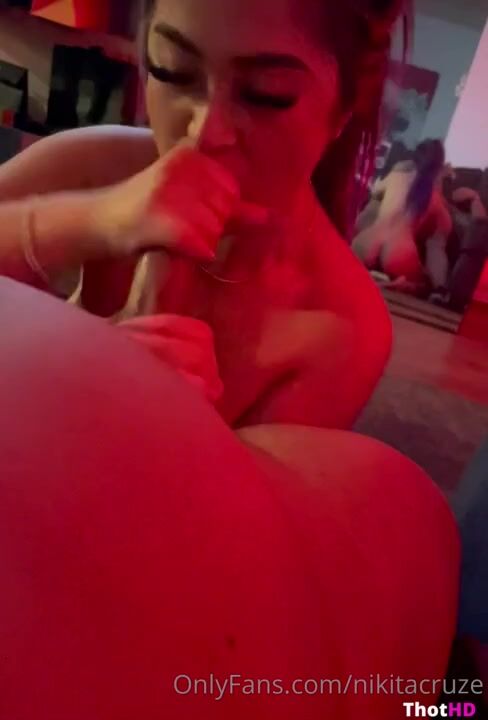 Nikitacruze aka Nikitaxkim Good Sucker OF