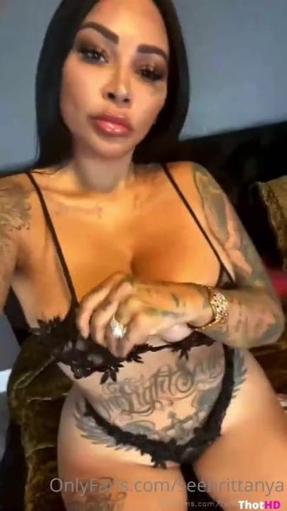 Brittanya Razavi leak hump & facial cum