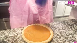 Sophie the body huge tush cake smash & showering