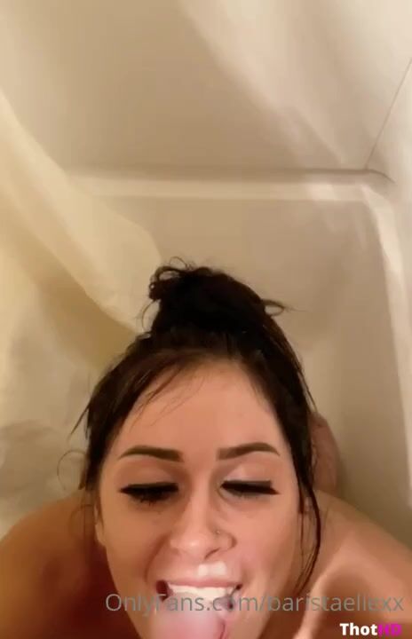 Baristaellexx showering cum in mouth