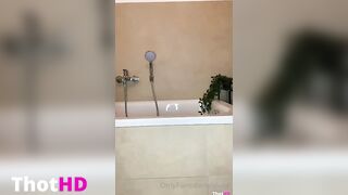 Badxlucy Dildoing Her Both Holes In Bathroom